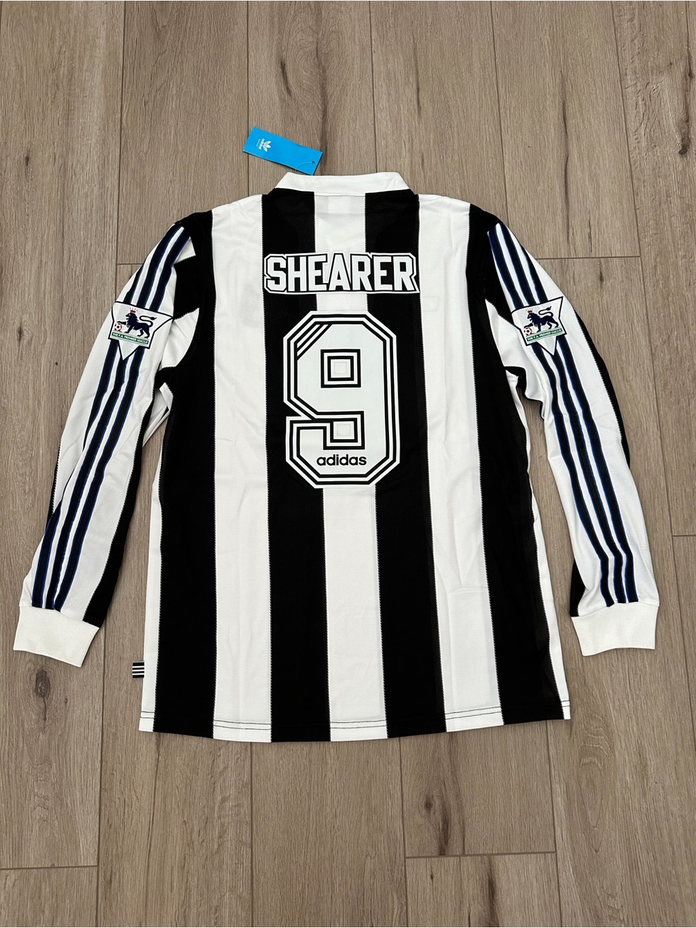 Alan Shearer Newcastle Retro Jersey 95/97 Black White Long Sleeve